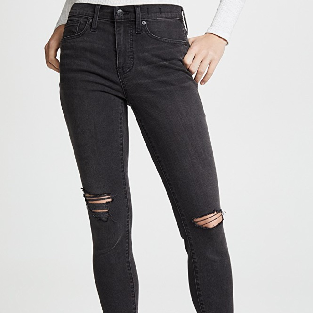 Madewell 10” high rise skinny ripped black jeans
